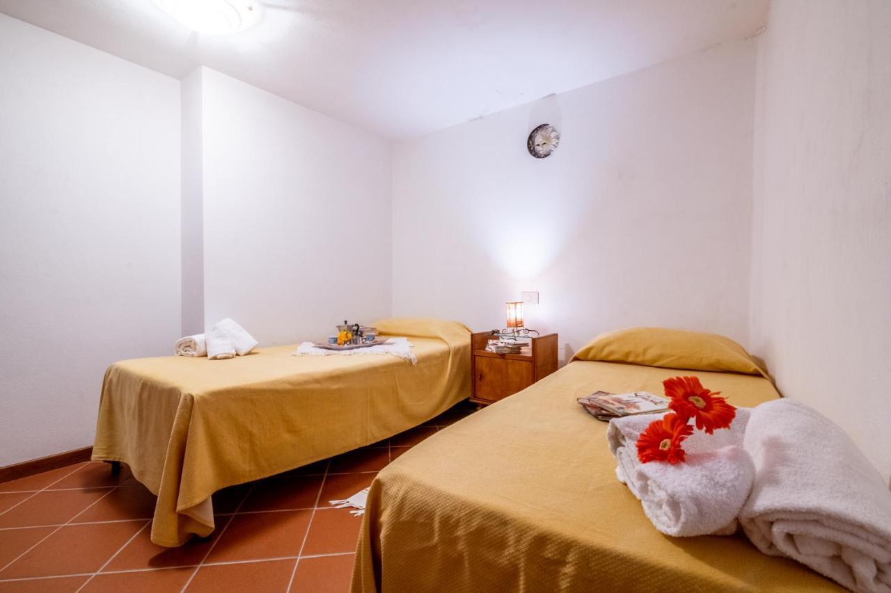 Al Giardino Degli Ulivi Pensionat Santa Maria Albiano Exteriör bild
